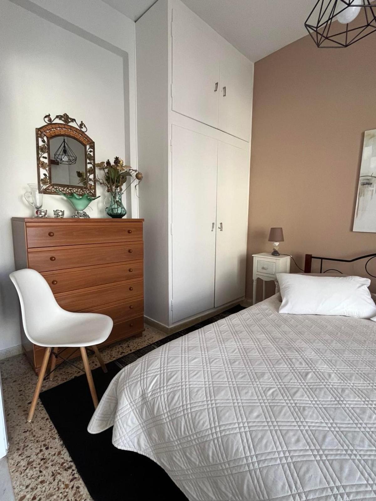 Sea View Apartments Near Athens Airport Луца Экстерьер фото