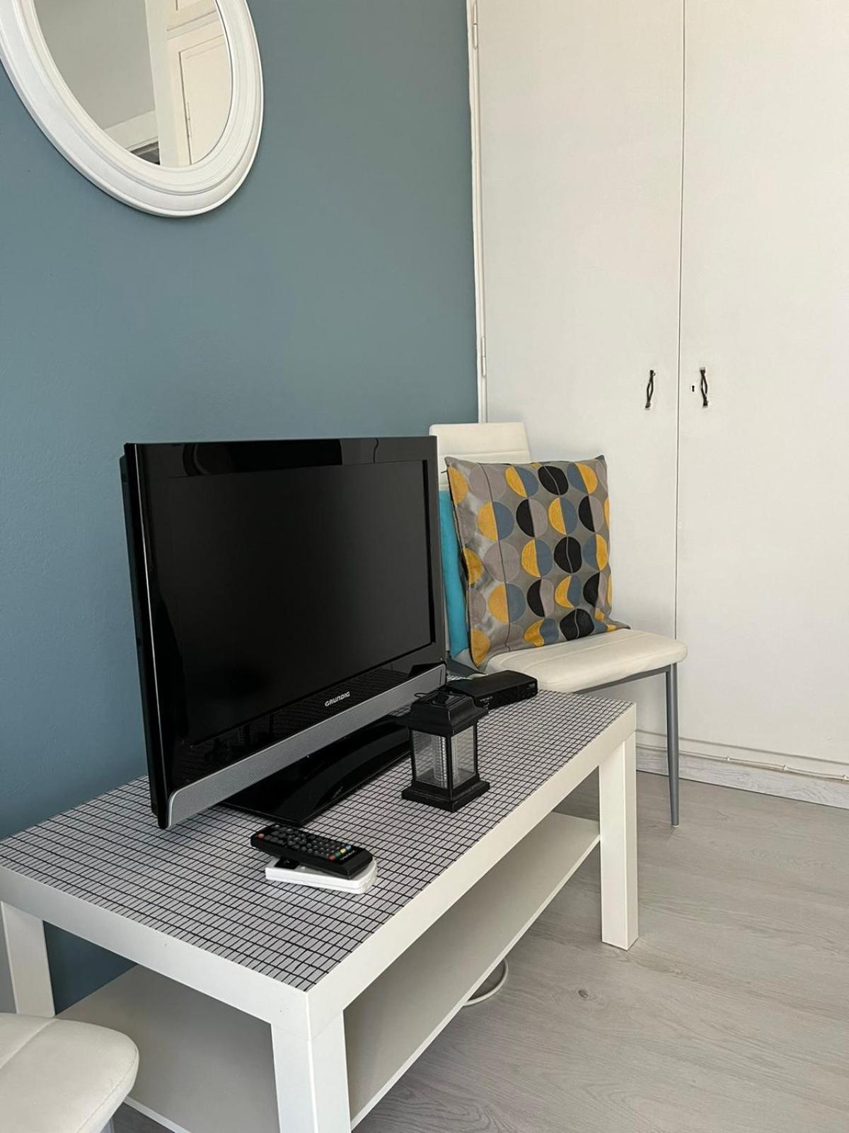Sea View Apartments Near Athens Airport Луца Экстерьер фото